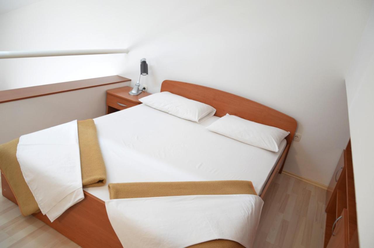 Apartments Pirovcanka Пировац Экстерьер фото