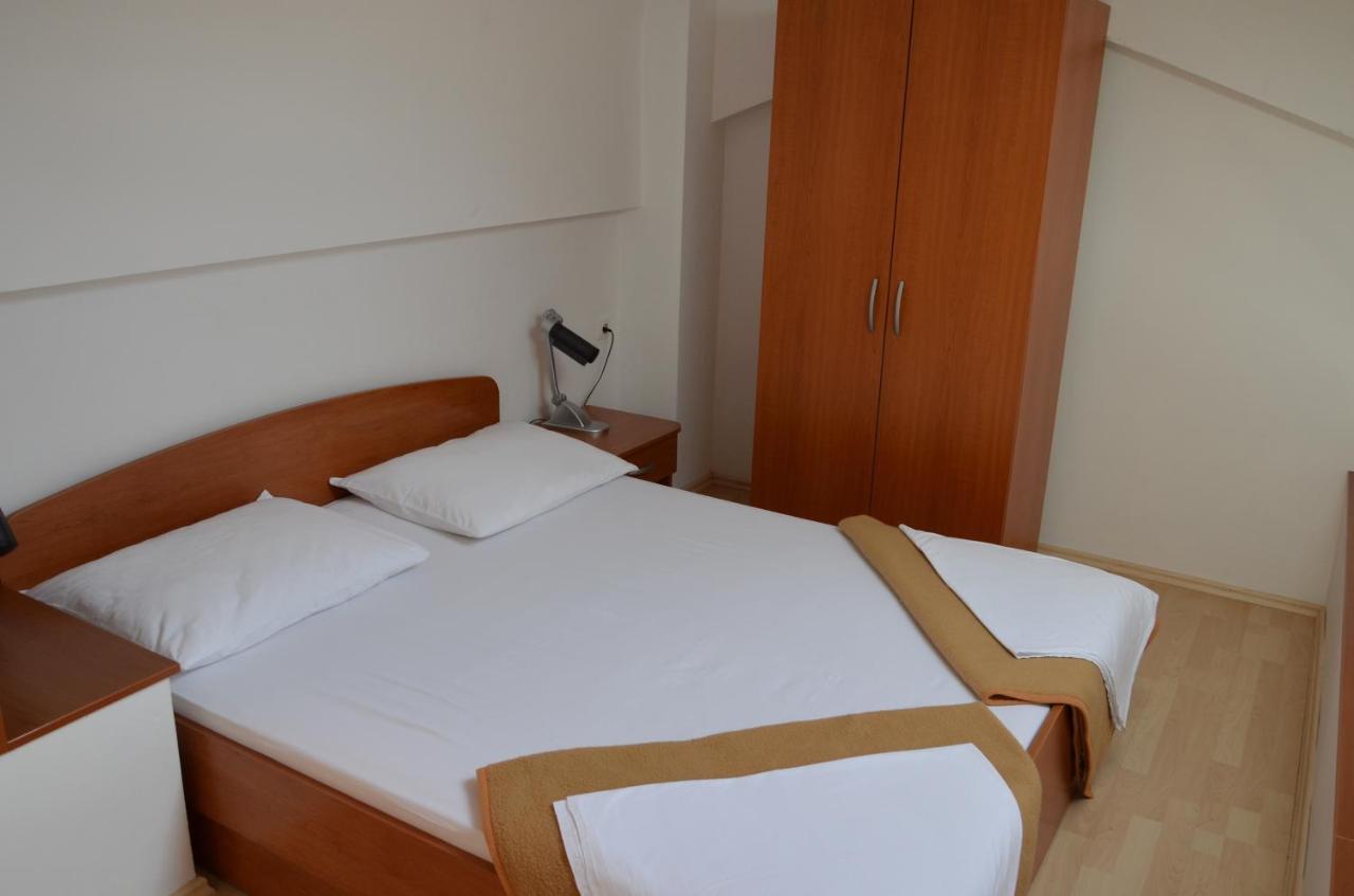 Apartments Pirovcanka Пировац Экстерьер фото