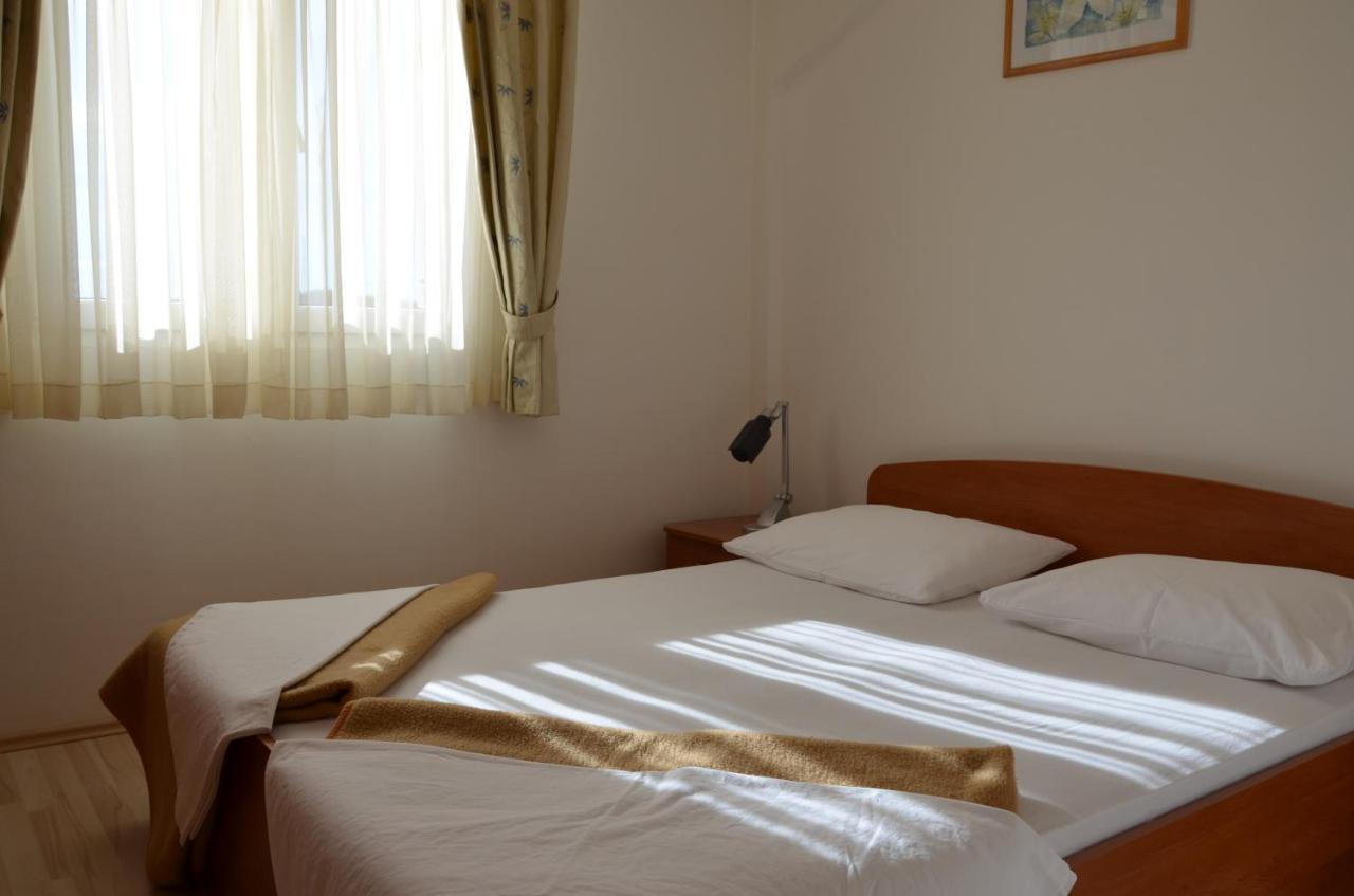 Apartments Pirovcanka Пировац Экстерьер фото
