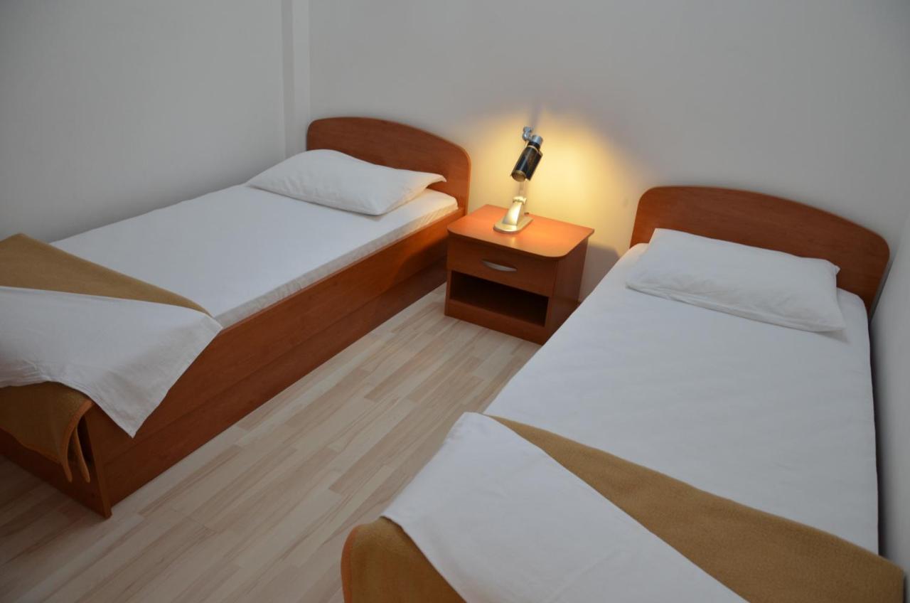 Apartments Pirovcanka Пировац Экстерьер фото