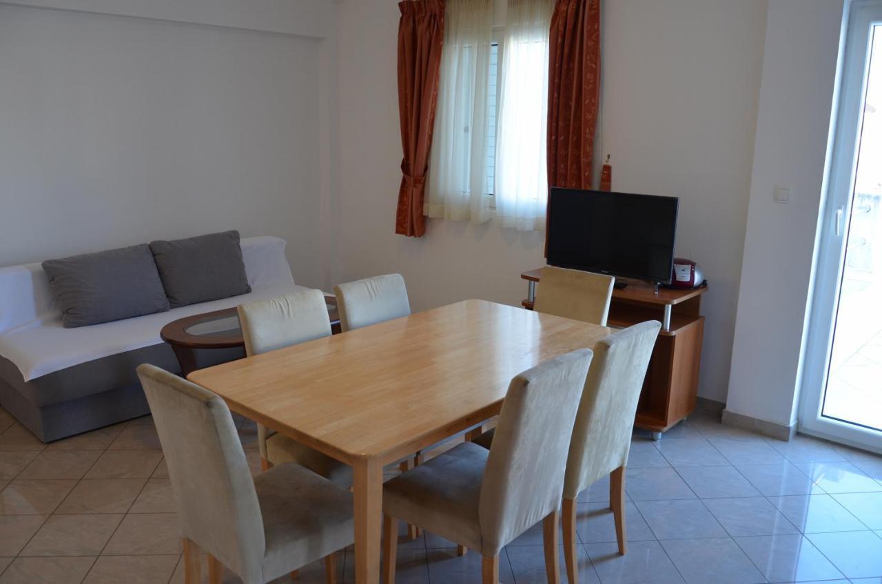 Apartments Pirovcanka Пировац Экстерьер фото