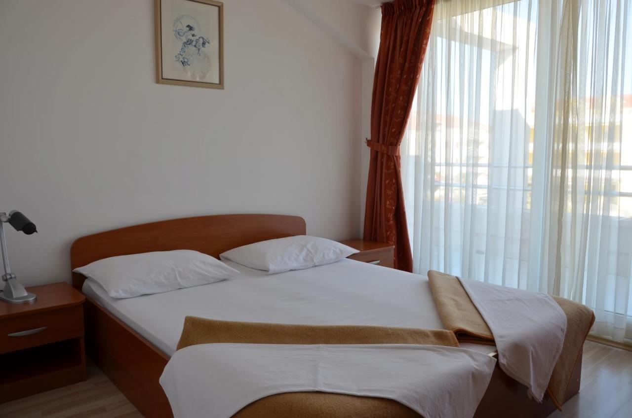 Apartments Pirovcanka Пировац Экстерьер фото
