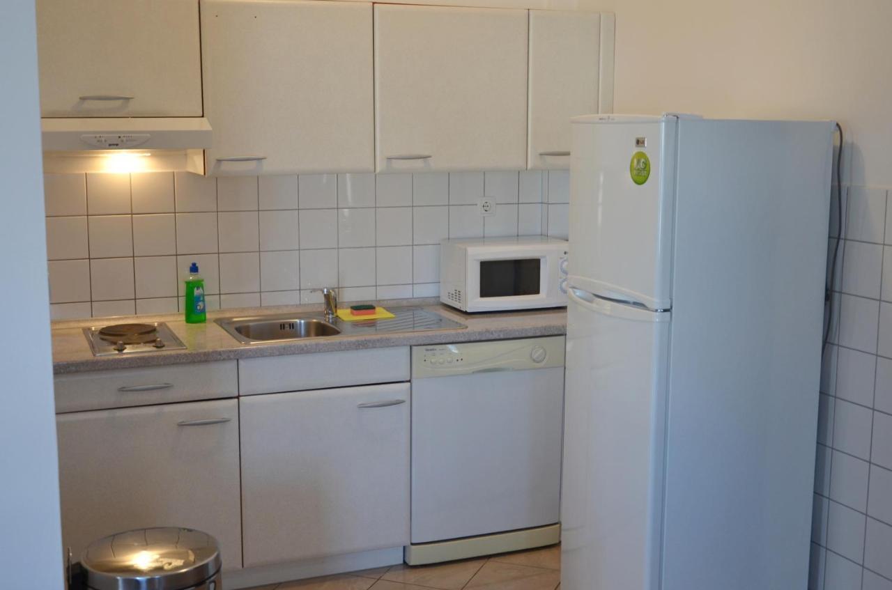 Apartments Pirovcanka Пировац Экстерьер фото