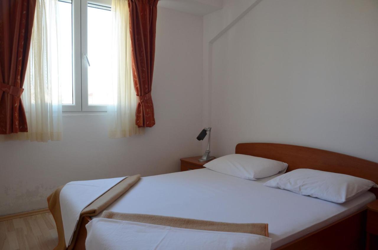 Apartments Pirovcanka Пировац Экстерьер фото