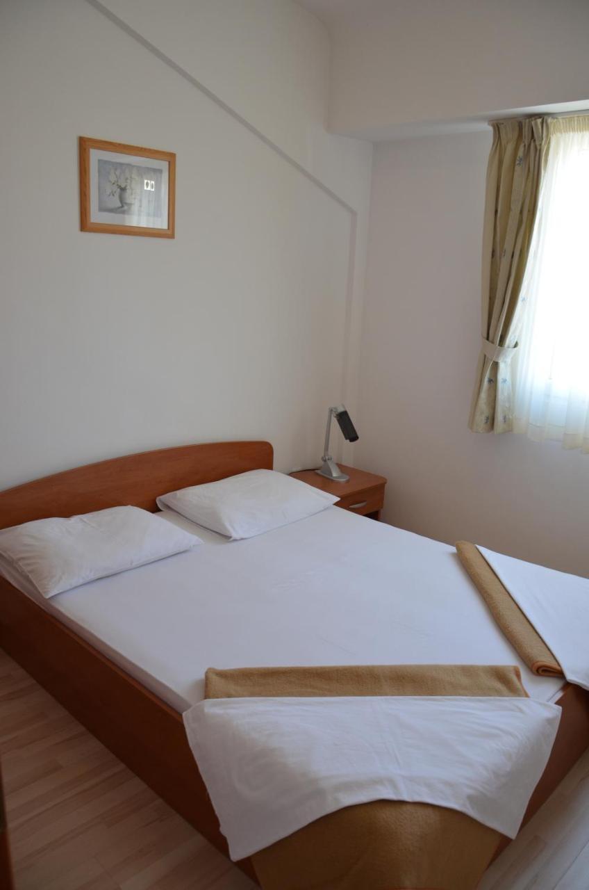 Apartments Pirovcanka Пировац Экстерьер фото