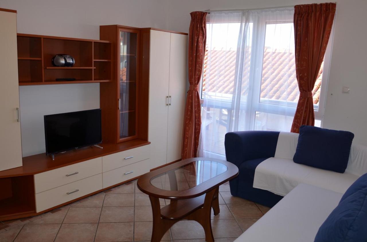 Apartments Pirovcanka Пировац Экстерьер фото