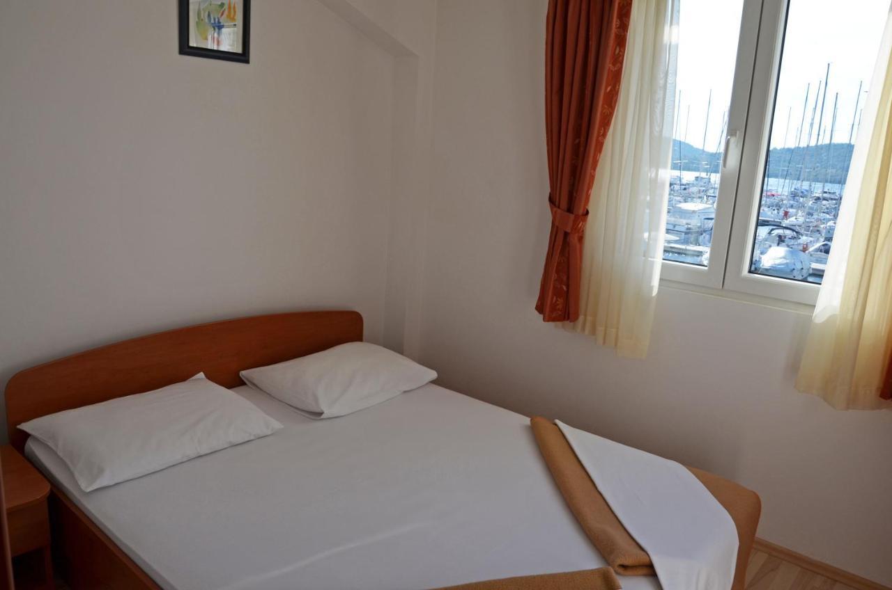 Apartments Pirovcanka Пировац Экстерьер фото