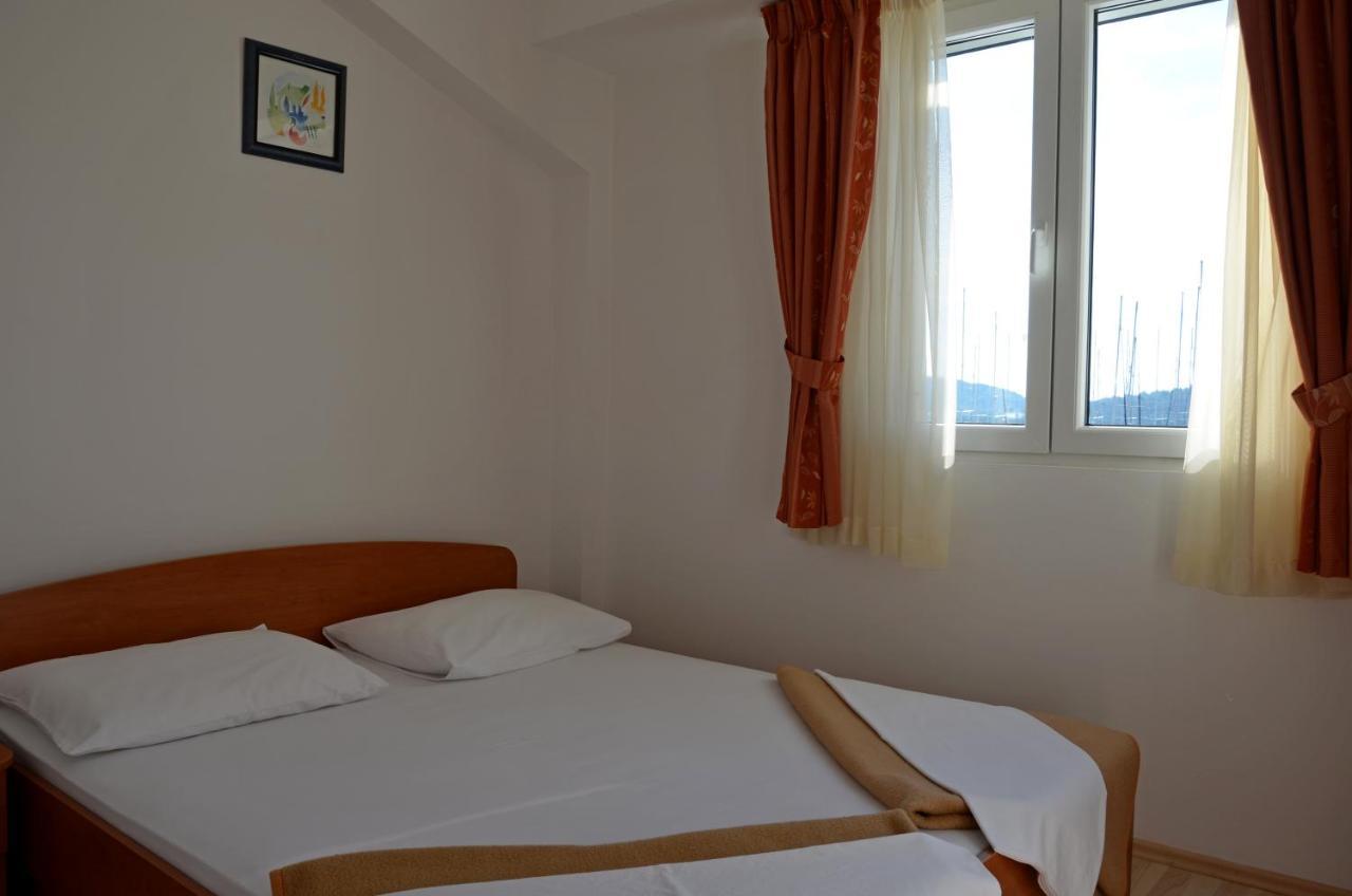 Apartments Pirovcanka Пировац Экстерьер фото